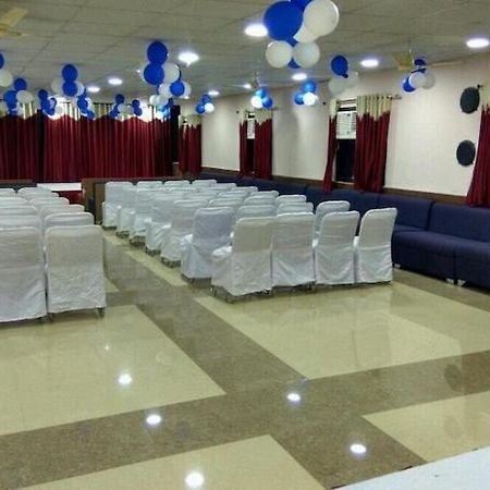 Hotel Sukh Sagar Gwalior Extérieur photo